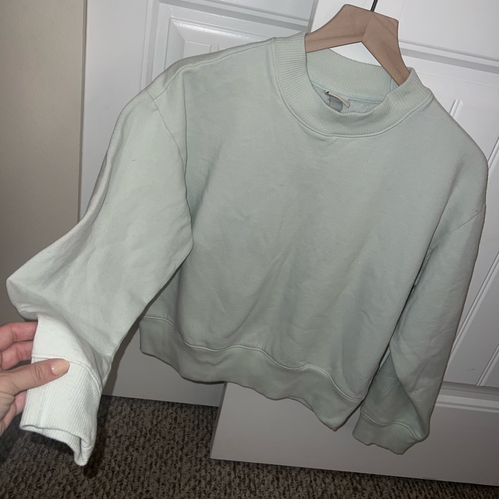 Cropped Sweatshirt. Size Medium
